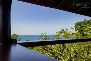 小屋, 1 间卧室, 阳台, 部分海景 | 起居区 | 40-英寸纯平电视（配备数码频道）、Netflix、流媒体服务