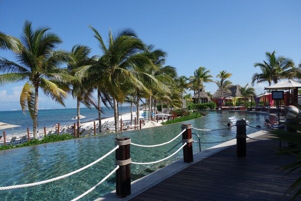 Alberca al aire libre 