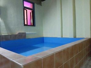 室內 Spa 池