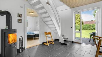 4 Schlafzimmer, Reisekinderbett, kostenloses WLAN