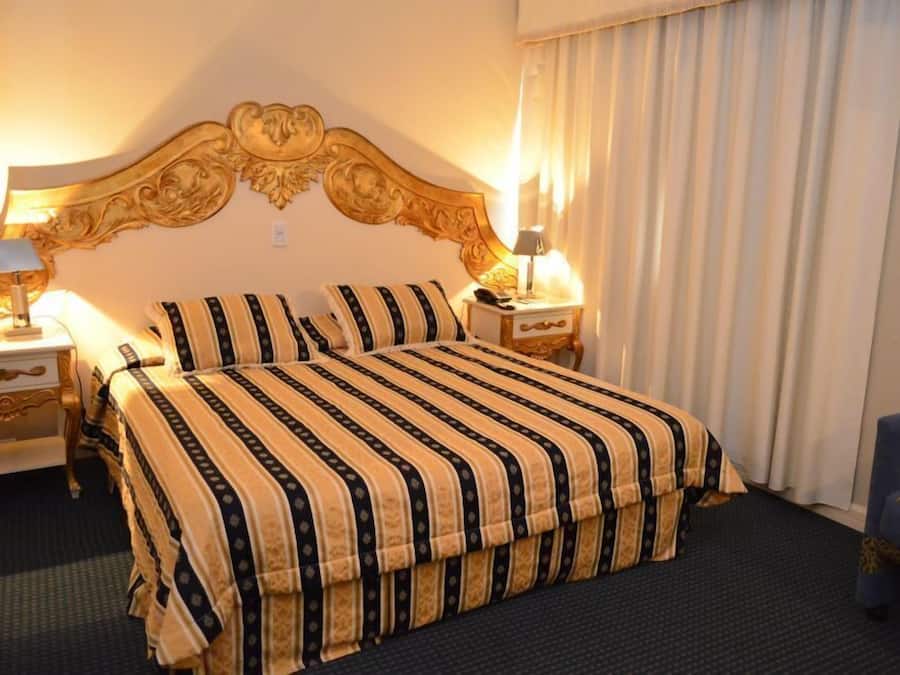 Minibar, bureau, rideaux occultants, chambres insonorisées