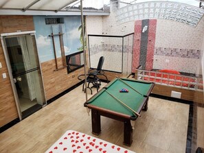 Suite (Diamante) | Living area | Flat-screen TV - Motel Mont Blanc - Adults Only (Guarulhos)