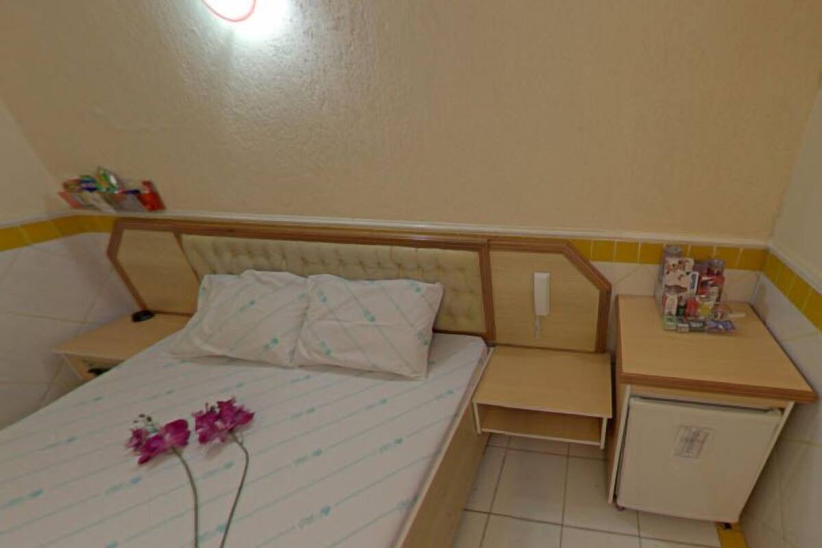 Suite (Safira) | Minibar, WiFi (free), bed sheets