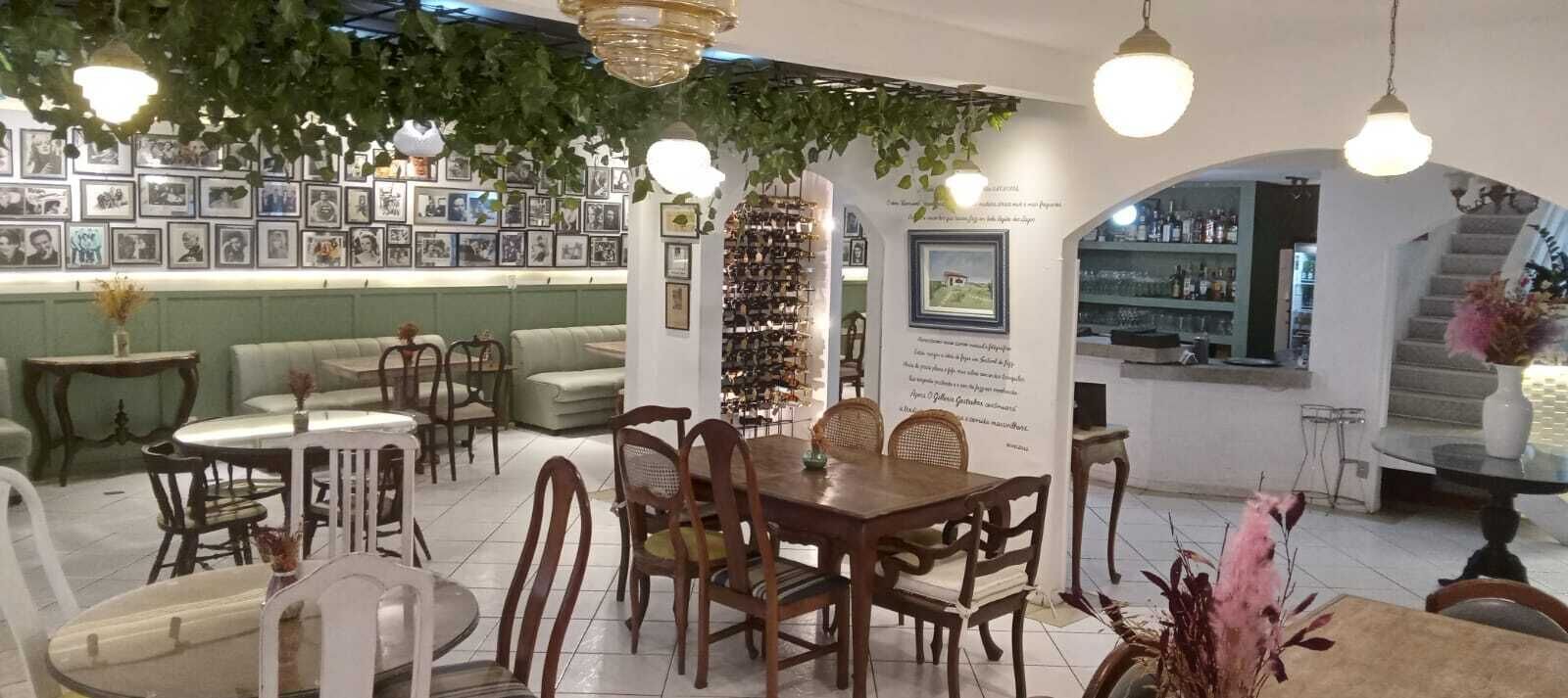 Lunch and dinner served, beach views 