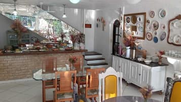 Free daily buffet breakfast