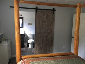 1 chambre, bureau, fer et planche à repasser, Wi-Fi gratuit