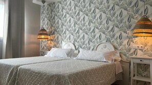 Family Room, Multiple Beds