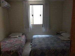 Free WiFi, bed sheets - Hostel Le Monde (Angra dos Reis)
