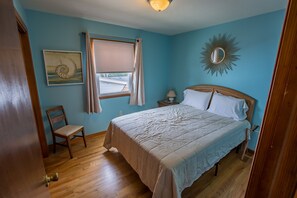 3 slaapkamers, een strijkplank/strijkijzer, reisbedje, wifi