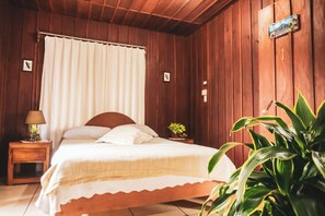 Kamar Basic, 1 Tempat Tidur Double, ensuite | Seprai premium, selimut bulu angsa, dan tempat tidur Tempur-Pendic