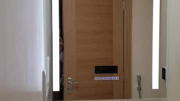 Hårtørrer, håndklæder