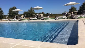 Piscine extérieure