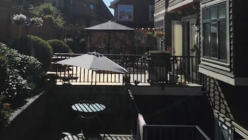 Club Suite | Courtyard