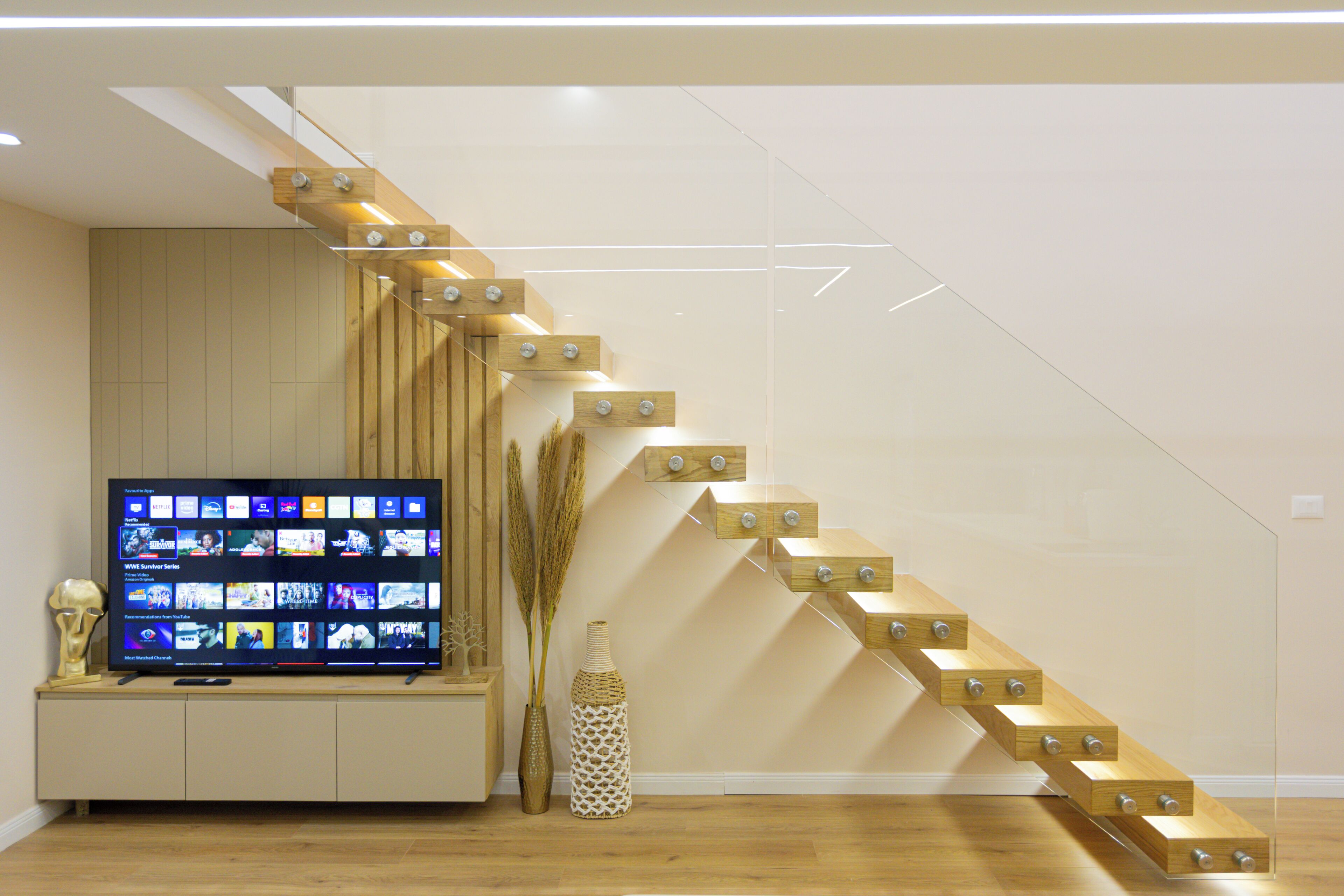 Smart TV 33 pulgadas con canales de televisión por cable