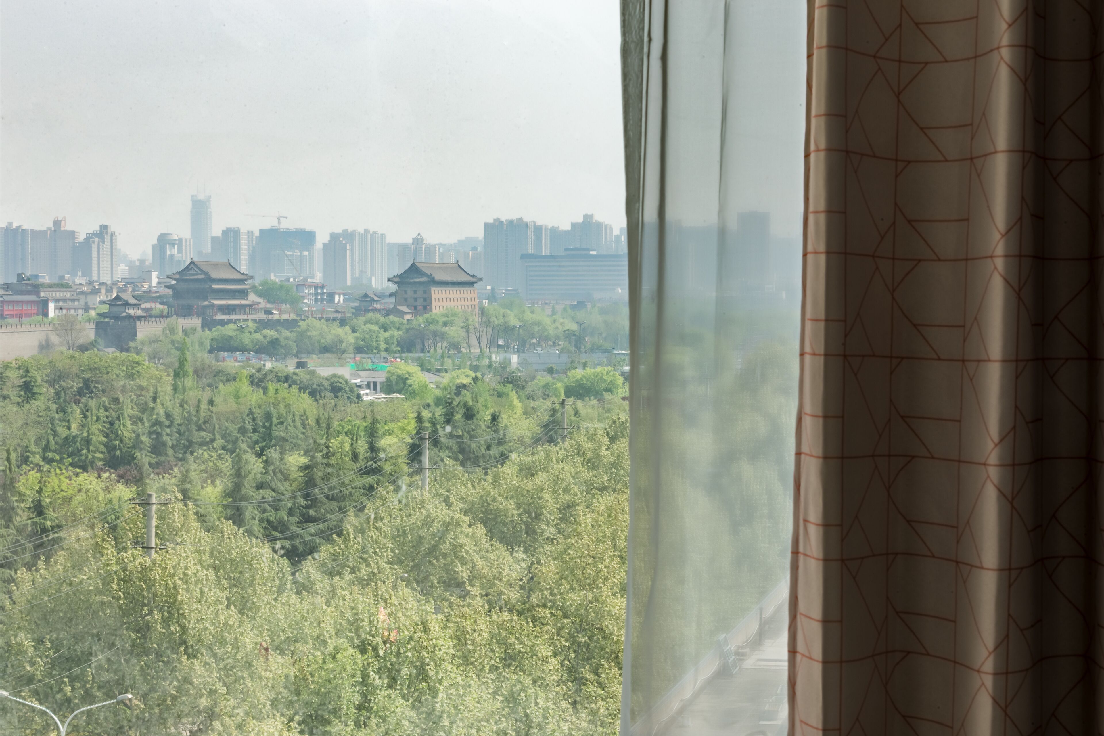 高档床上用品、羽绒被、客房内保险箱、特色装修