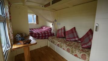 Cabin | 2 bedrooms, bed sheets