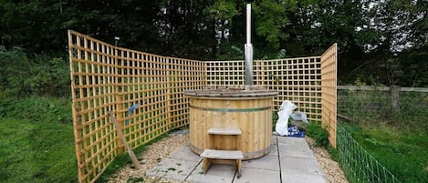 小屋 | 室外 SPA 浴缸