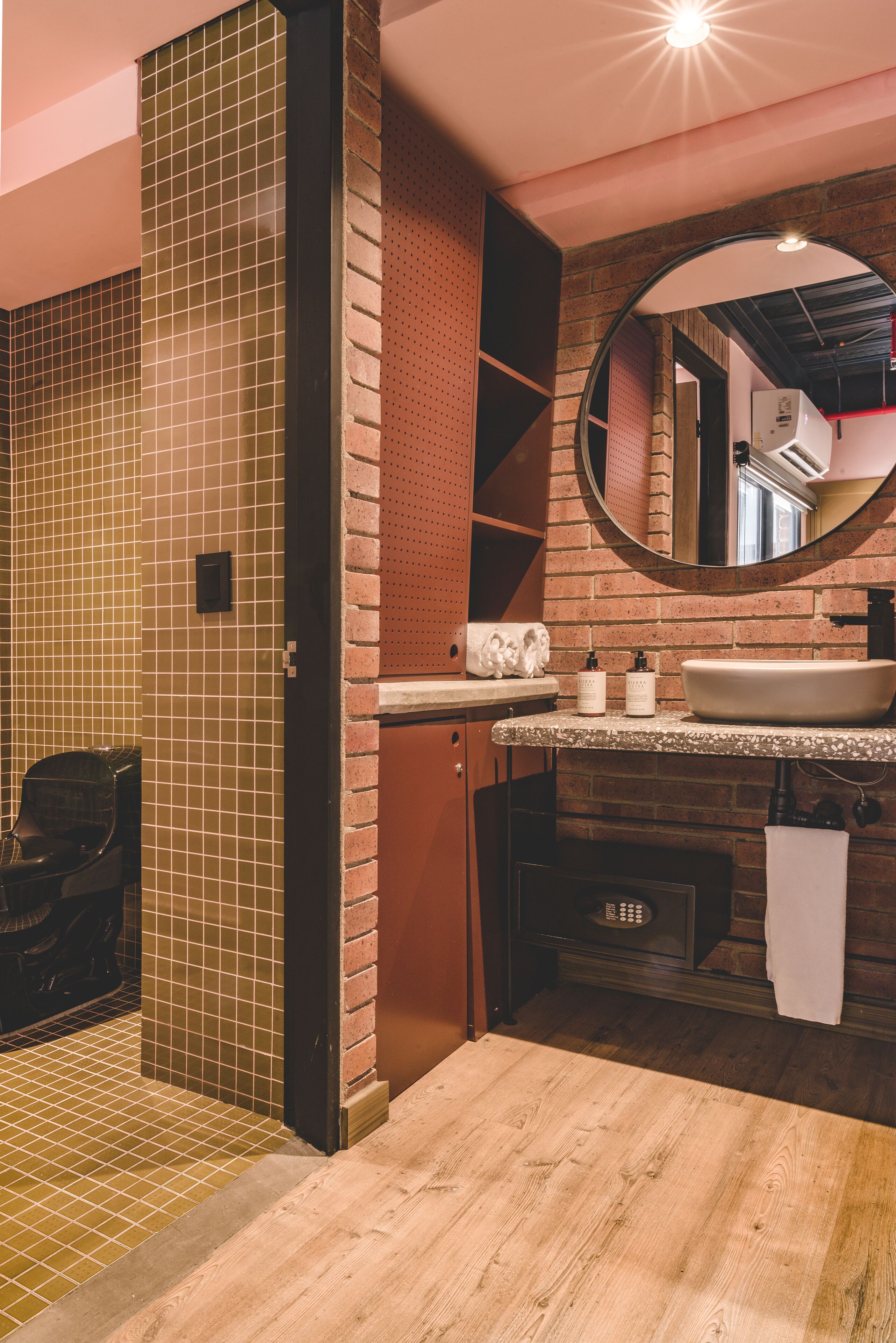 standard double room, 2 queen beds | 1 bedroom, hypo-allergenic bedding, down duvets, pillow-top beds