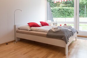 1 bedroom, WiFi, bed sheets - cool dog, Germany (Kiel)