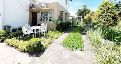 Town House Next to the Beach - TALOMO TORIL DAVAO
