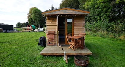 Beehive @ Westcote Glamping- Campsite