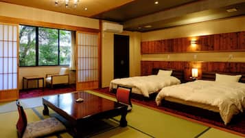 In-room safe, desk, blackout curtains, free WiFi