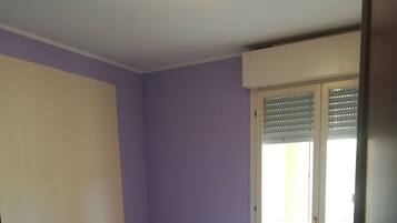 1 camera, Wi-Fi, lenzuola