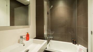 Haartrockner, Handtücher