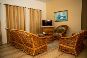 케이블 채널 시청이 가능한 32인치 LED TV, TV