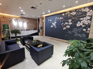 Lobby sitting area - Guangzhou Joyous Seasons Hotel (Guangzhou)