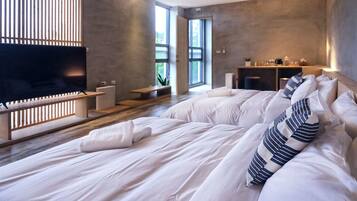 1 ุบุฑูุฉ ููู
ูุนูุงุตุฑ ู
ุฌุงููุฉ ุฏุงุฎู ุงูู
ููู ุจุงุฑ ูุจุฏูููุฑุงุช ูุฑูุฏุฉ ููู ุบุฑูุฉ ูู
ูุชุจ