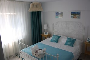 Free WiFi - City center apartment (Orsova)