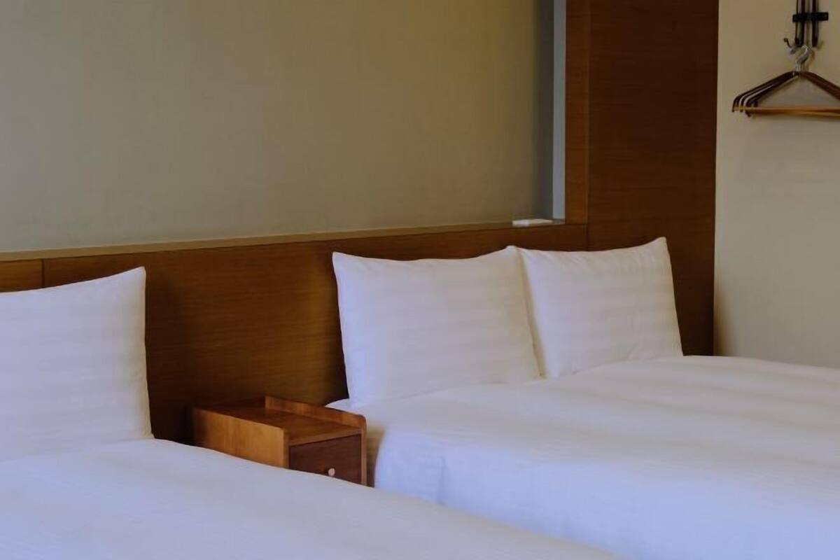 Down duvets, free WiFi