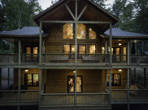 المنشأة من الخارج