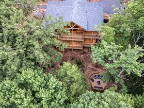 Exterior - Majestic Peace Mountainside (Cherry Log)