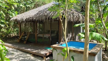 Jungle Bungalow | Garden view
