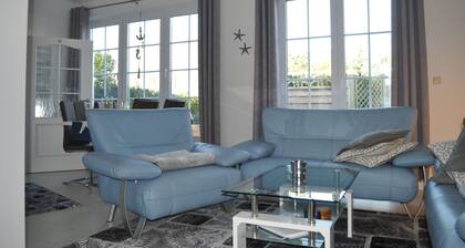 Holiday home in a quiet location in the center of Nordseebad Tossens