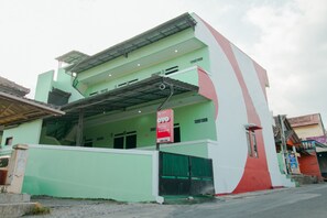 Exterior - OYO 1014 Bettah Coba 2 Sukabumi (Sukabumi)