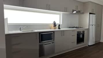 Premium Chalet | Private kitchen | Full-sized fridge, microwave, stovetop, coffee/tea maker