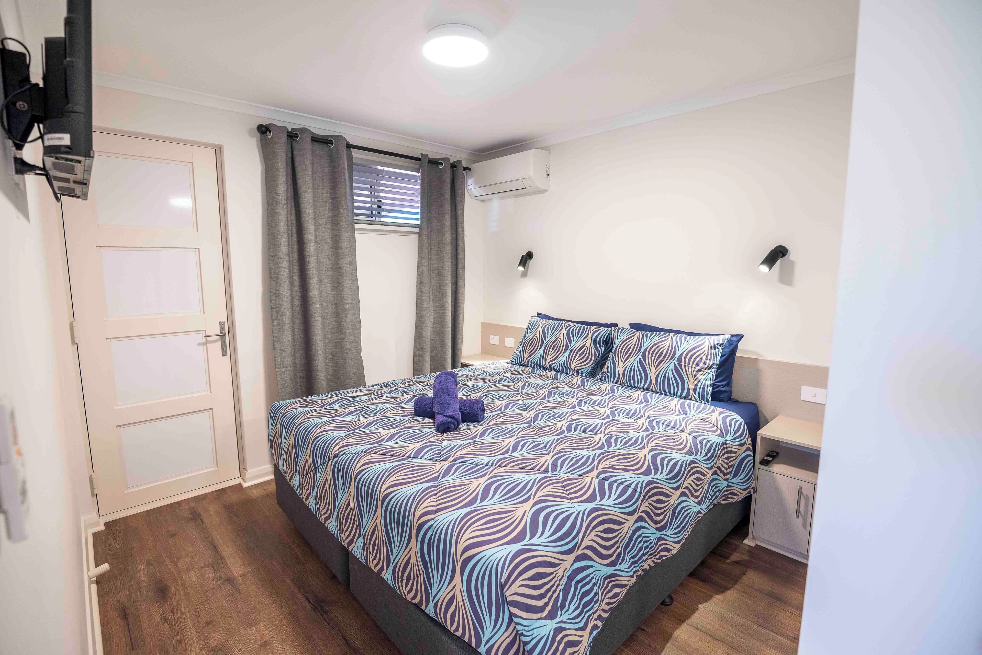 premium chalet | 1 bedroom, soundproofing, iron/ironing board, bed sheets