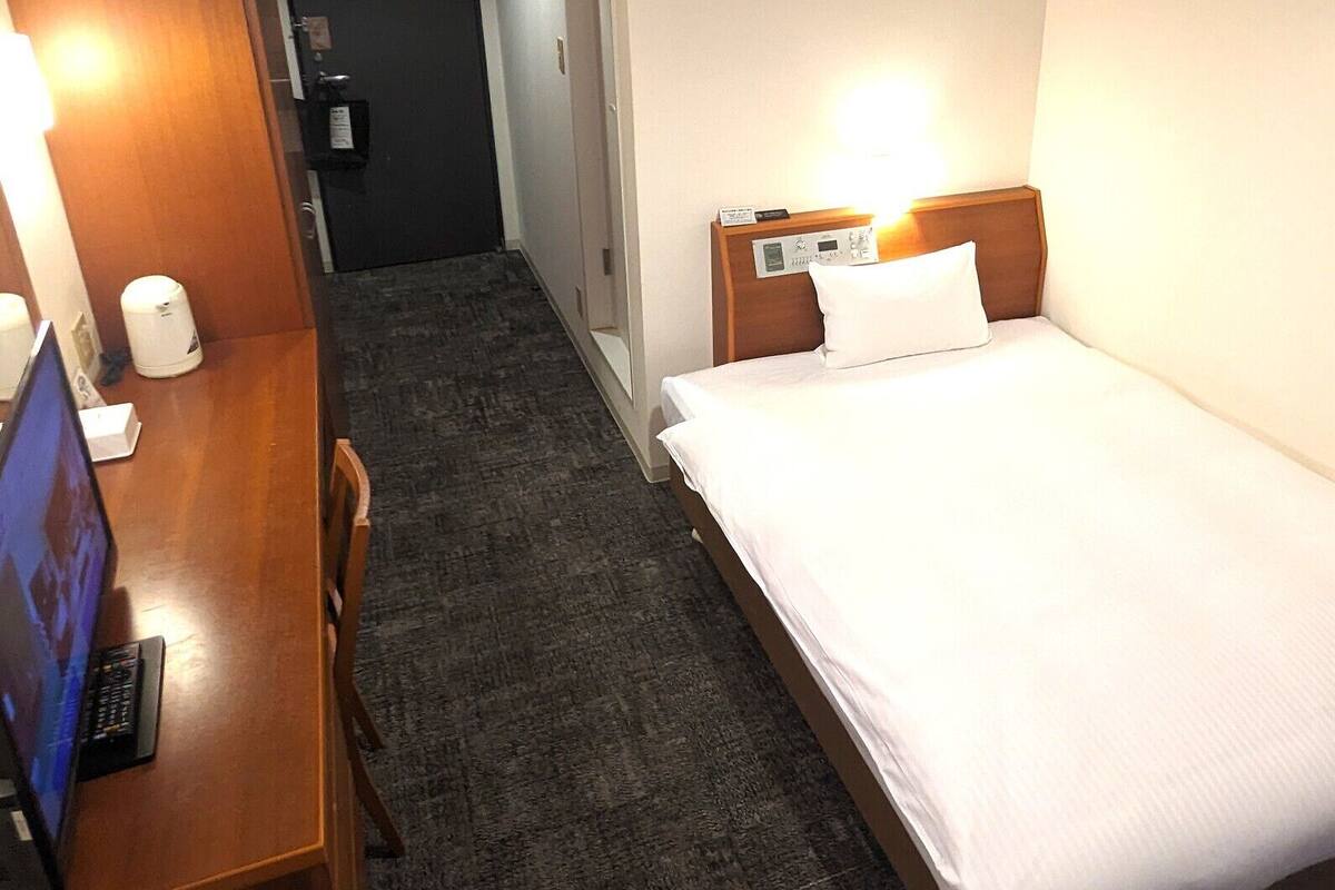 Iron/ironing board (on request), free WiFi