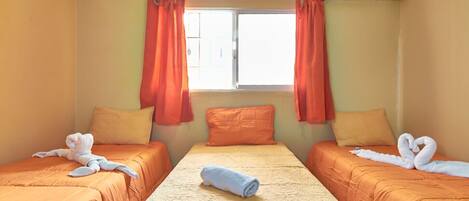 1 chambre, coffres-forts dans les chambres, bureau