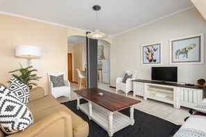 Comfort Apartment, 2 Bedrooms | Living area | Flat-screen TV - Rhodora 36 (Cape Town)