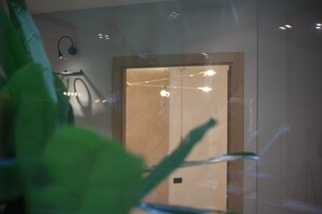 Interior detail - Suites You Soho (Madrid)