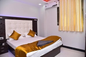 ベーシック シングルルーム | 可動式ベッド、WiFi (無料)