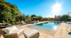 Outdoor pool, pool loungers - VILLA LUXURY, CHARM, QUIET, RELAX, CLIM, PRIVATE SWIMMING POOL, POLIGNANO MARE  (Polignano a Mare)