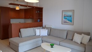 TV - Best House, Sea View Apartment, Pylos (Pilos)