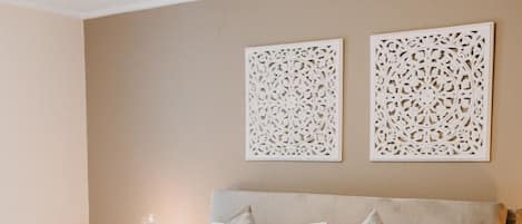 1 bedroom, desk, iron/ironing board, WiFi