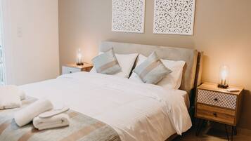 1 bedroom, desk, iron/ironing board, WiFi