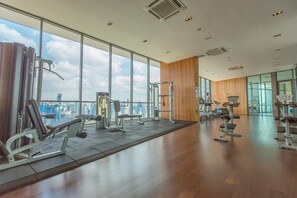 Fitness facility - Amazing view of KLCC & KL TOWER deluxe suite (Kampung Baru)